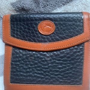 Vintage Dooney & Bourke Pebbled Leather Wallet. Has change purse and card slots